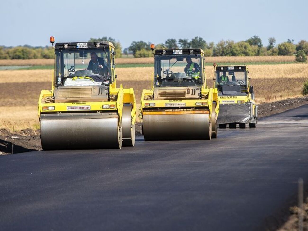 По словам Савченко, в 2018 году власти собираются закончить ремонт нескольких участков автодорог