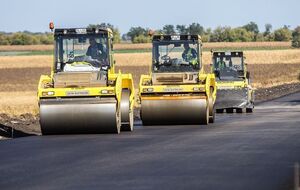 По словам Савченко, в 2018 году власти собираются закончить ремонт нескольких участков автодорог