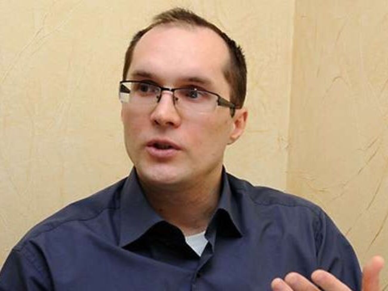 Давайте представим, что бы произошло, если бы в одном из украинских областных центров загорелся кинотеатр и погибли бы десятки людей