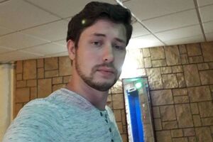 Нам доносять одну думку – дітей у нас ще багато. Звісно, прикро, що так бездарно ці згоріли. Могли вирости і на війну поїхати