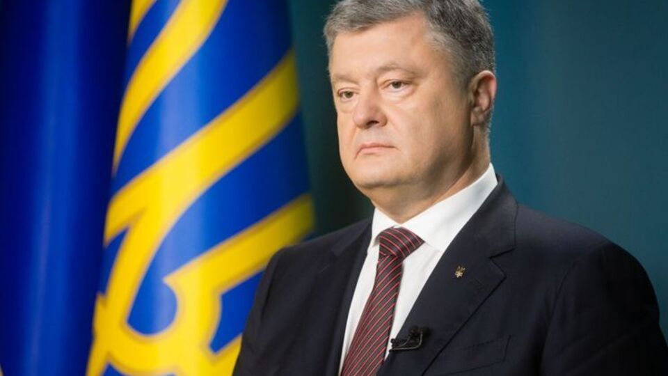 Порошенко: Абсолютно неприйнятним є, коли в дитинстві діти чують звук снарядів "Градів"