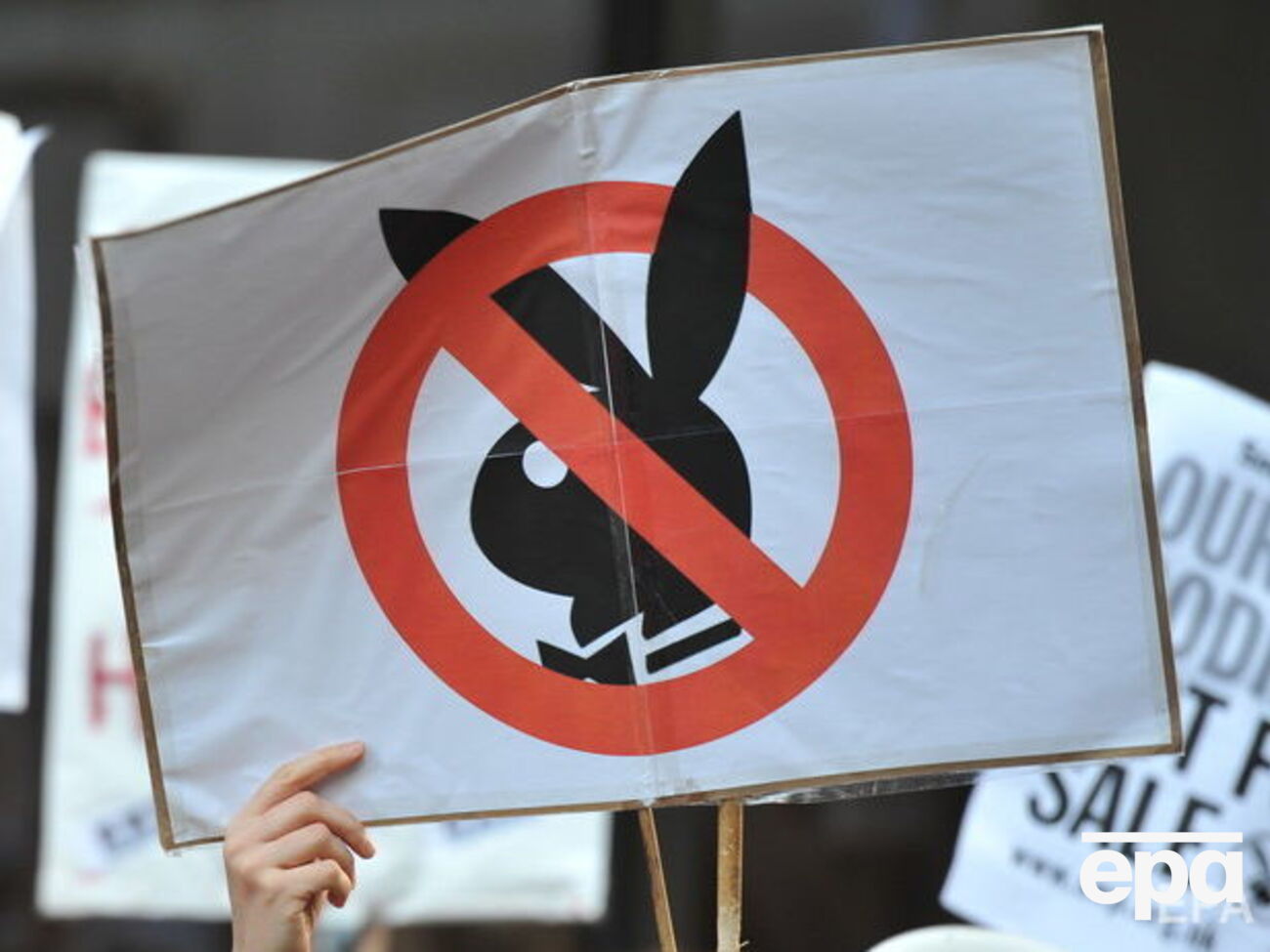 У Playboy більше немає сторінок у Facebook