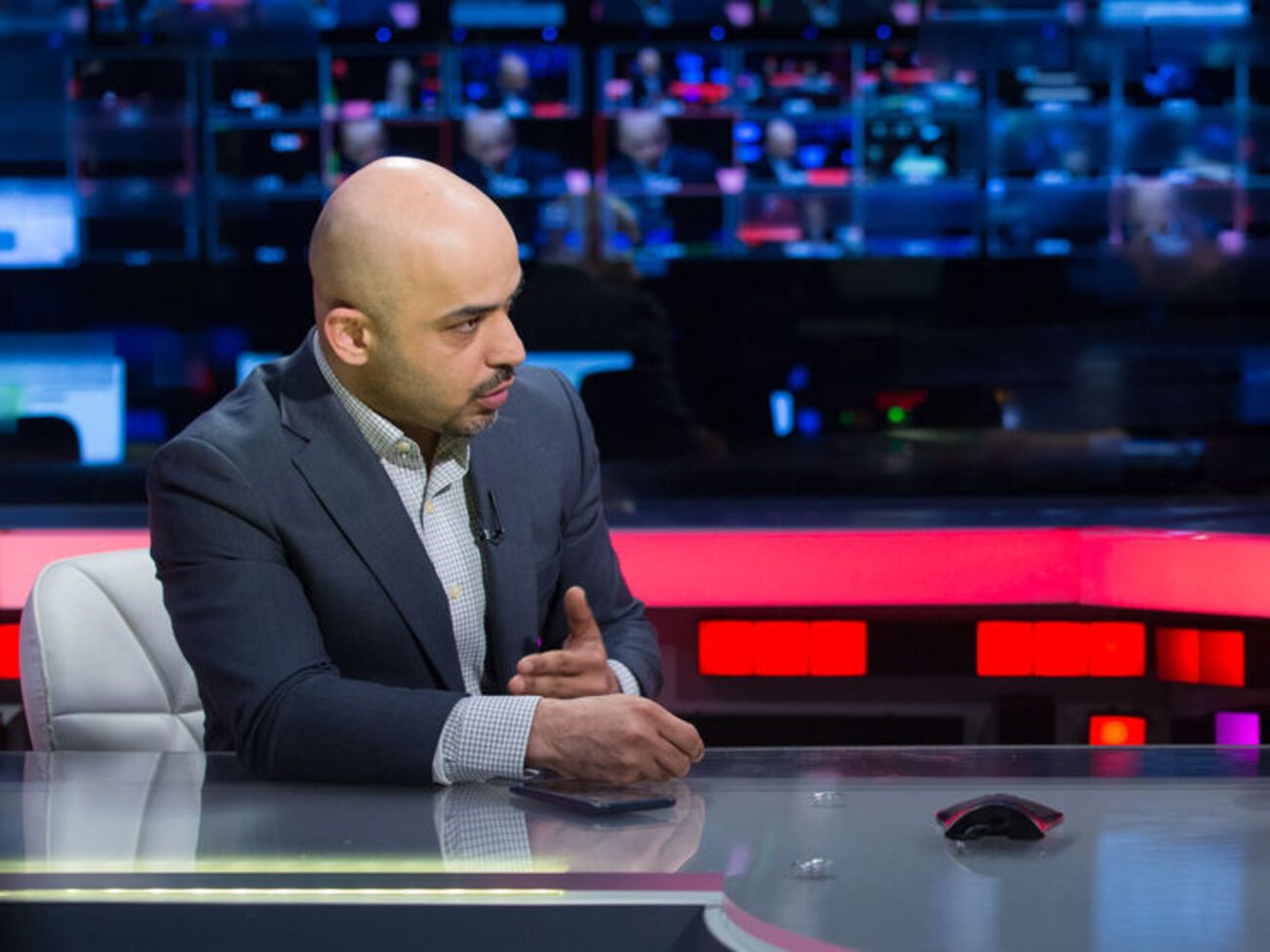 Найем: Странно разговаривать с больными людьми