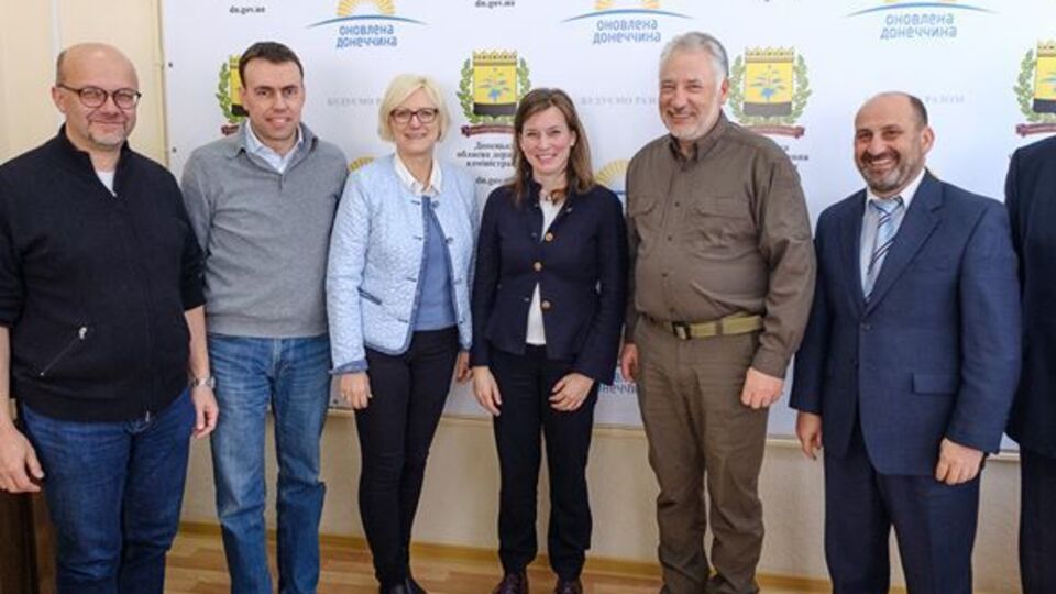 Сторони домовилися про подальшу співпрацю у відновленні зруйнованої інфраструктури та налагодженні життя на територіях, де ще недавно відбувалися активні бойові дії