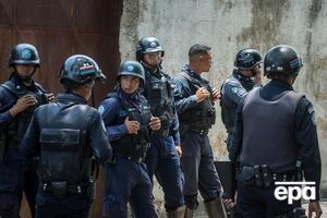 Десятки человек погибли во время бунта в тюрьме