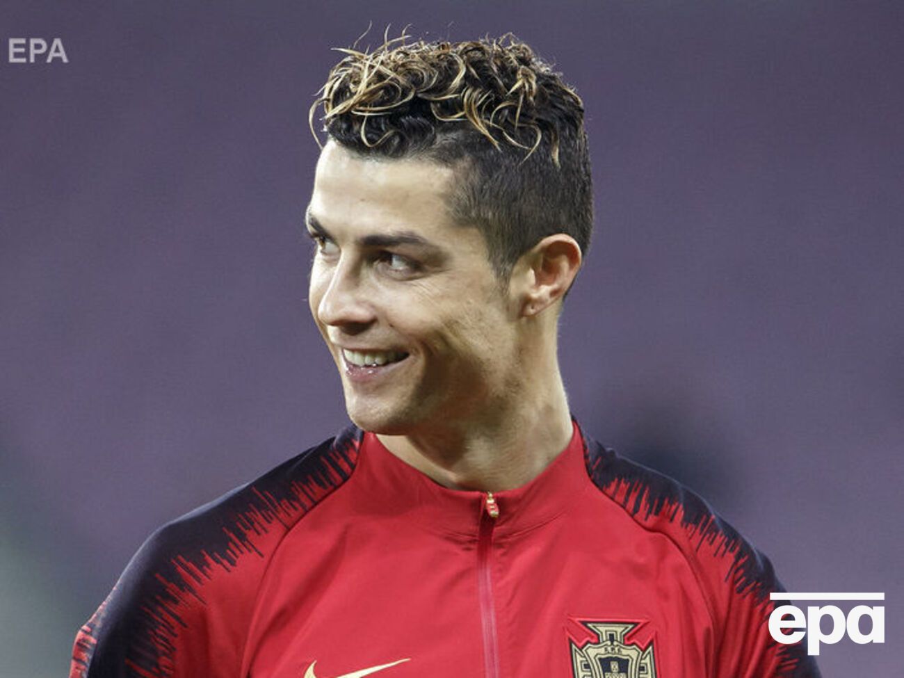 Роналду поцілував чоловік