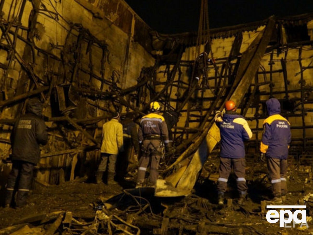 Торгово-развлекательный центр в Кемерово сгорел 25 марта