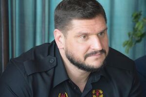 В "Нацкорпусе" убеждены, что Савченко уехал в Киев "поближе к столичным покровителям"