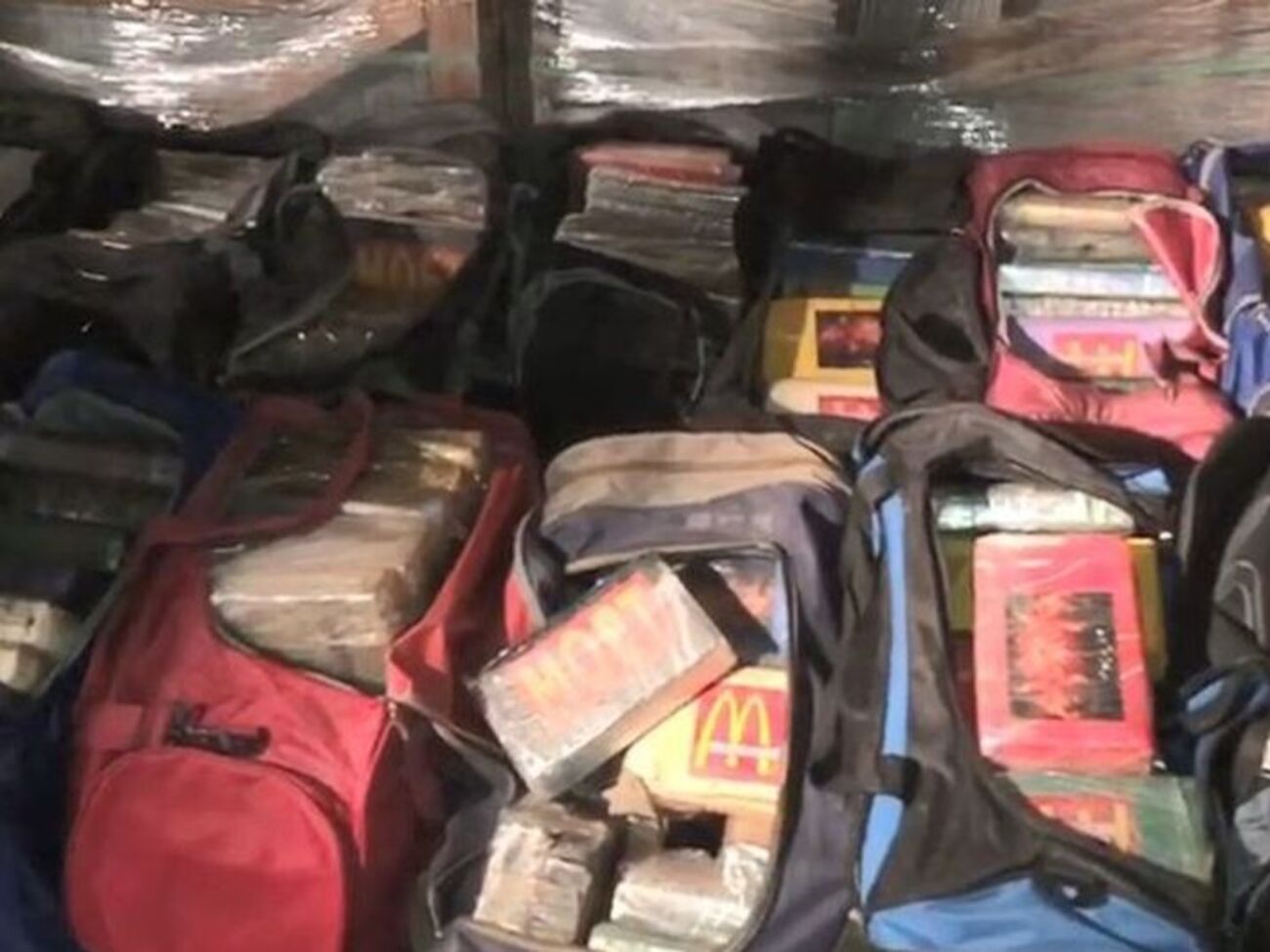 Полицейские обнаружили одну из крупнейших партий кокаина в истории Бразилии