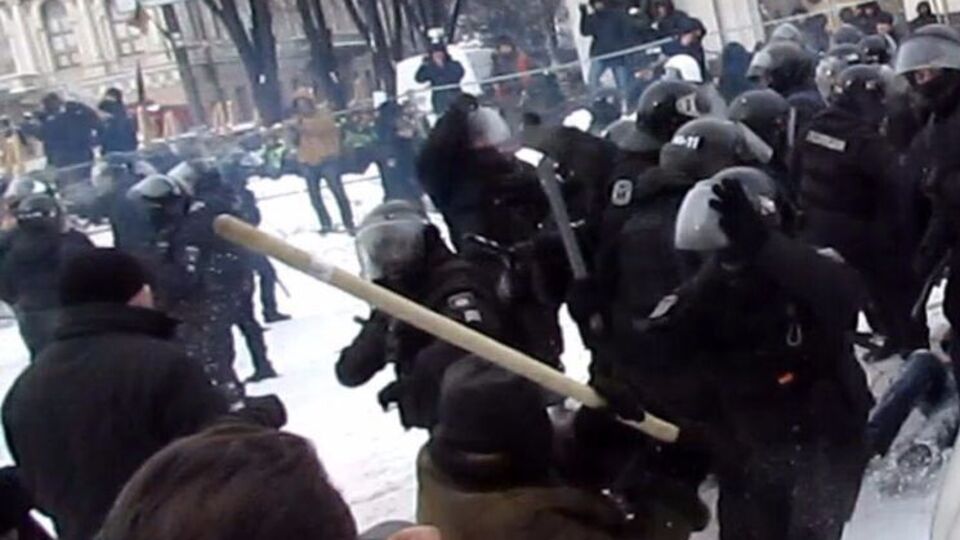 У сутичках під Радою постраждало четверо правоохоронців