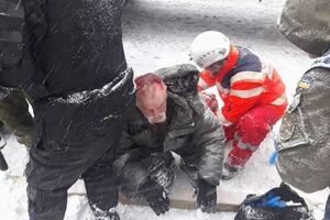 У київській міській клінічній лікарні №17 зараз перебуває 10 активістів, повідомили у "Визволенні"