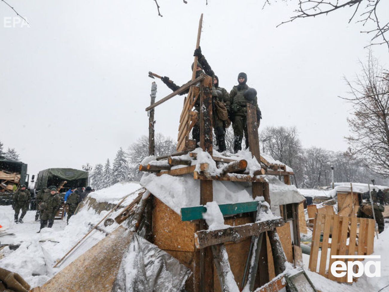 Поліція розігнала наметове містечко під Верховною Радою. Фоторепортаж