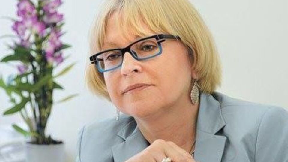 МОЗ вимагатиме усунути Амосову
