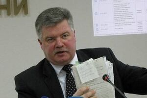 Зарудный анонсировал выдачу электронных пенсионных удостоверений