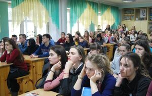 Деякі запитання на лекції про сексуальну "просвіту" викликали пожвавлення аудиторії