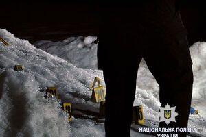 Нападавшие скрылись с места происшествия, бросив оружие