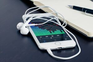 Функцию замедления процессора iPhone можно отключить в настройках телефона