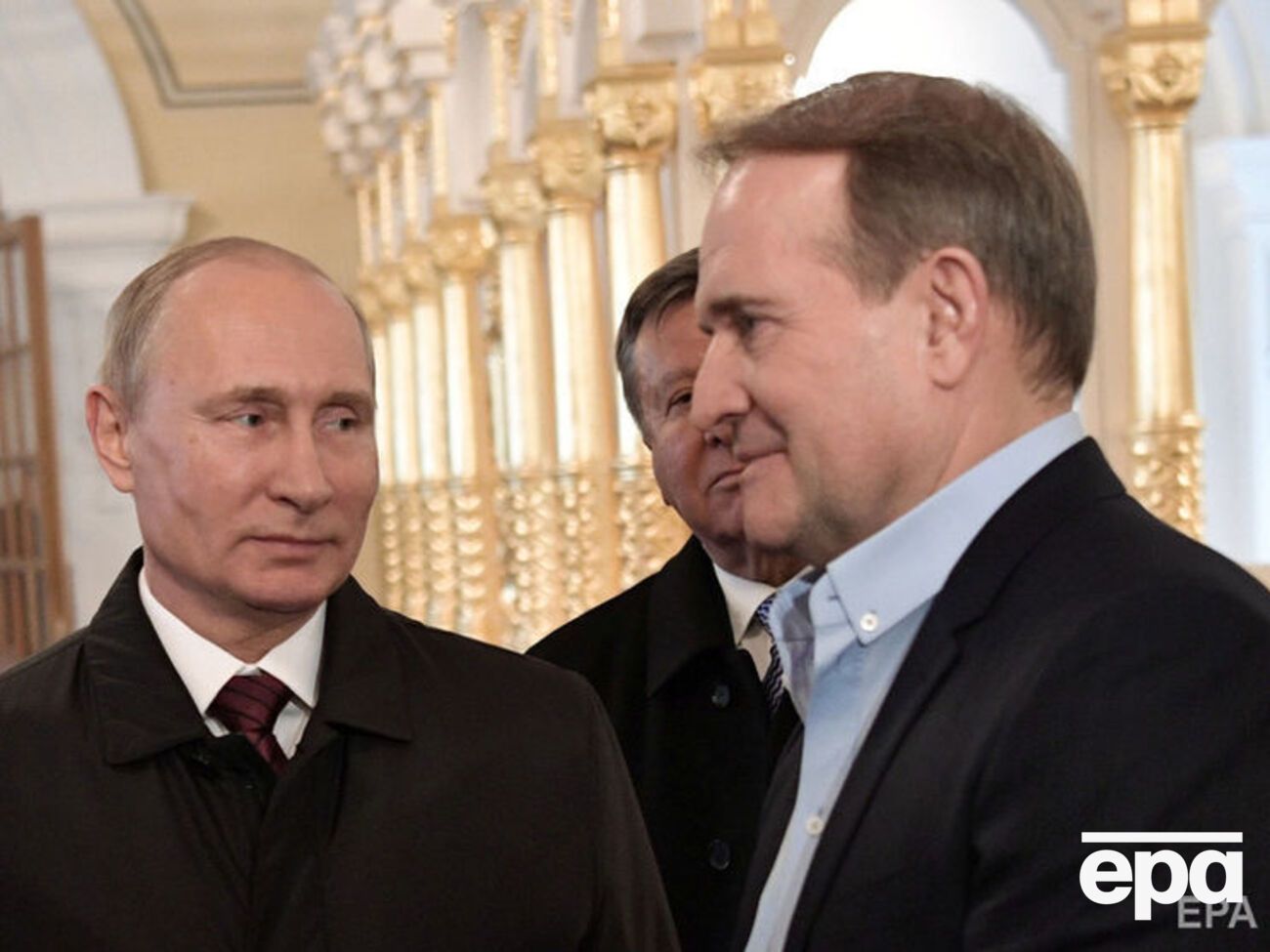 Медведчук (справа): Они так считают, вот и все основания