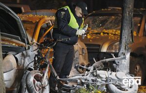 За даними ЗМІ, затримано людину, яка встановила вибухівку на мопед