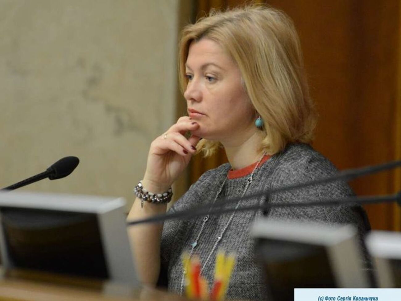Геращенко считает, что необходимо усилить социальные гарантии украинских дипломатов в РФ