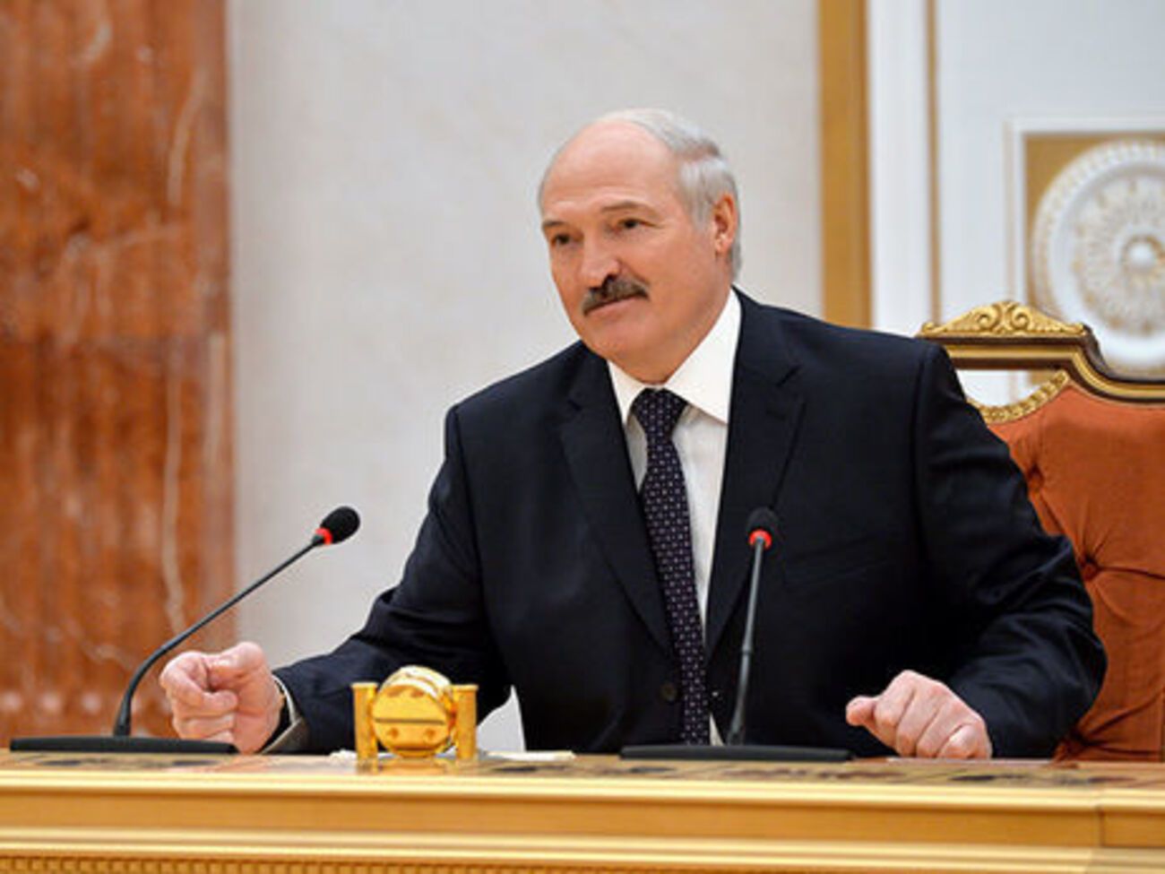 Лукашенко считает, что белорусским предпринимателям не стоит все время "сидеть на одном рынке"