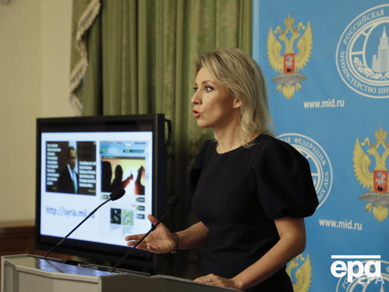 Захарова назвала обыск провокацией Великобритании