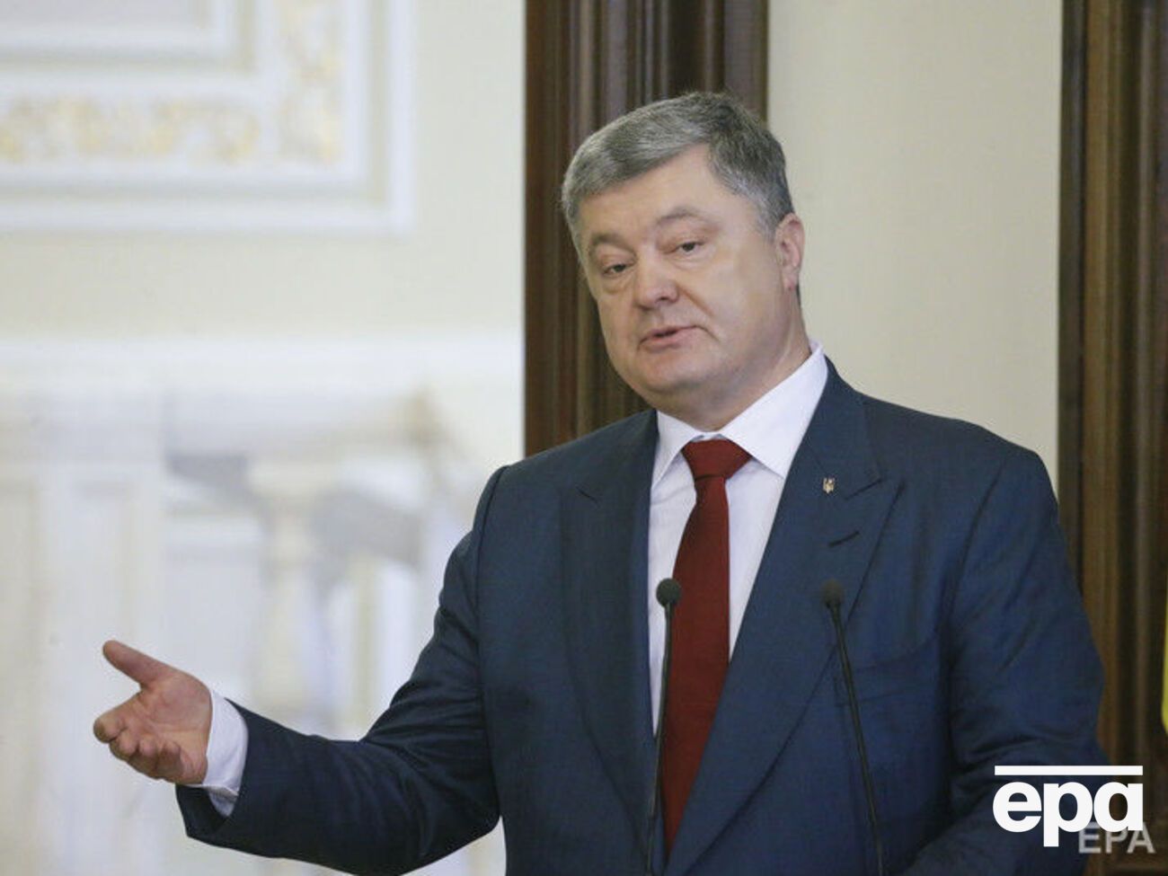 В январе журналисты выяснили, что Порошенко отдыхал на Мальдивах