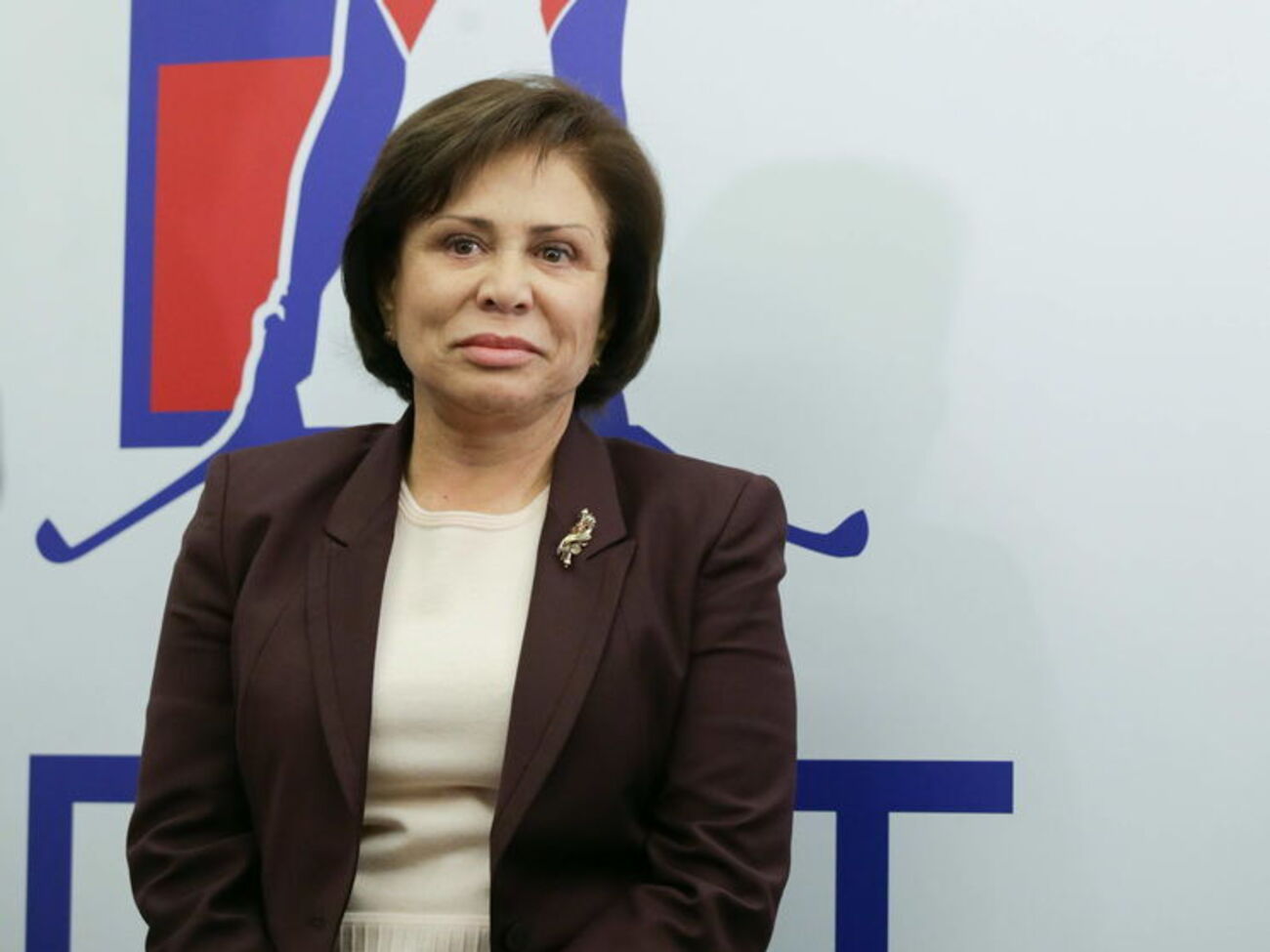 Роднина: Давят со всех сторон