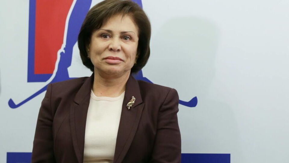 Роднина: Давят со всех сторон