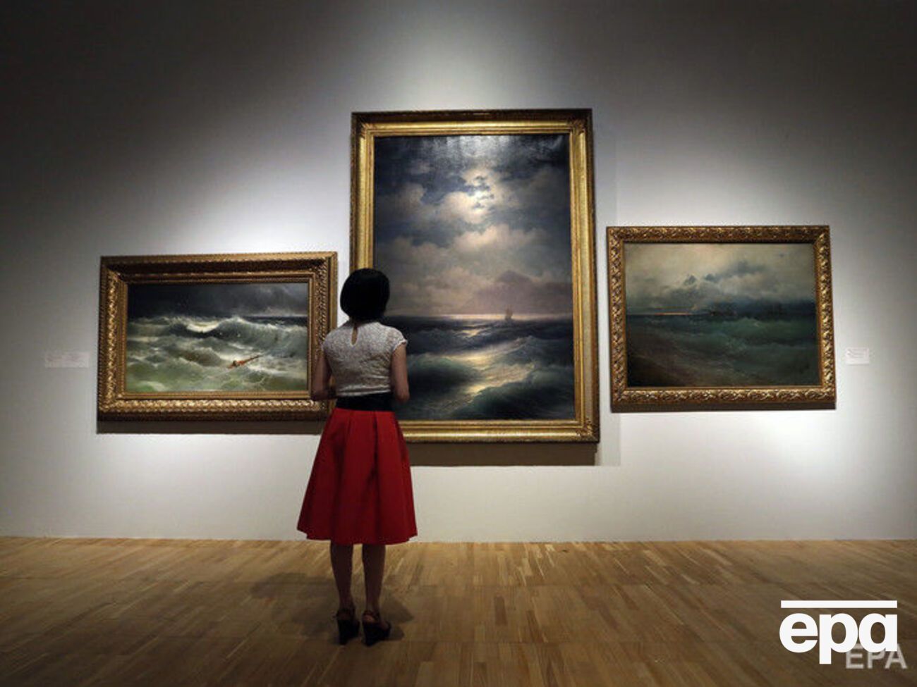 Картины Айвазовского переместили в Москву из аннексированного Крыма в 2016 году