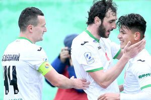 "Карпаты" посвятили победу умершему болельщику