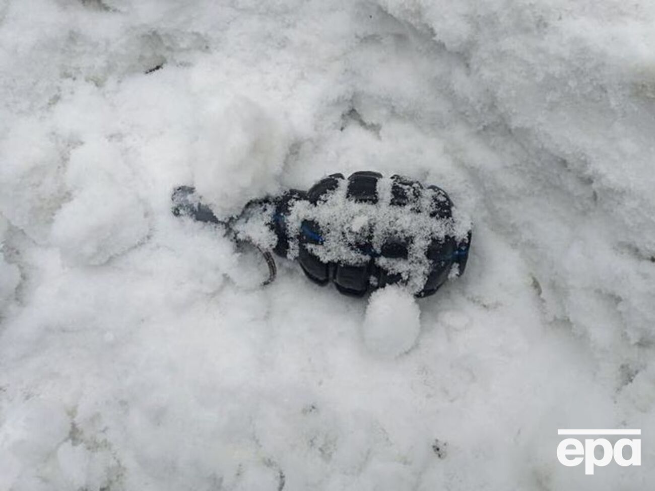 Правоохранители отчитались о найденных в палаточном городке гранатах