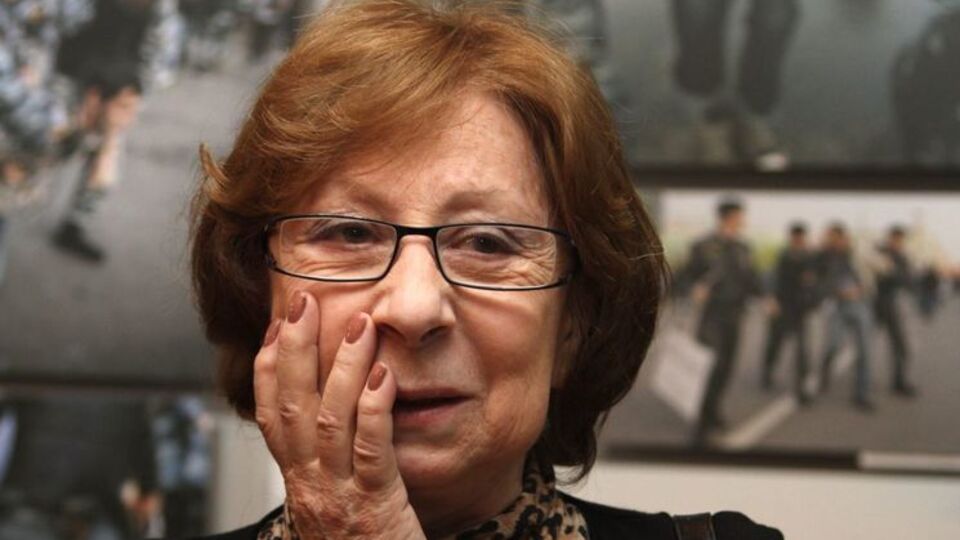 У 2016 році Ахеджакова говорила, що їхати у Крим їй "ніяково"