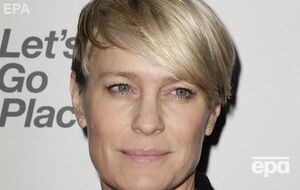 После ухода Спейси персонаж Райт (на фото) станет центральным