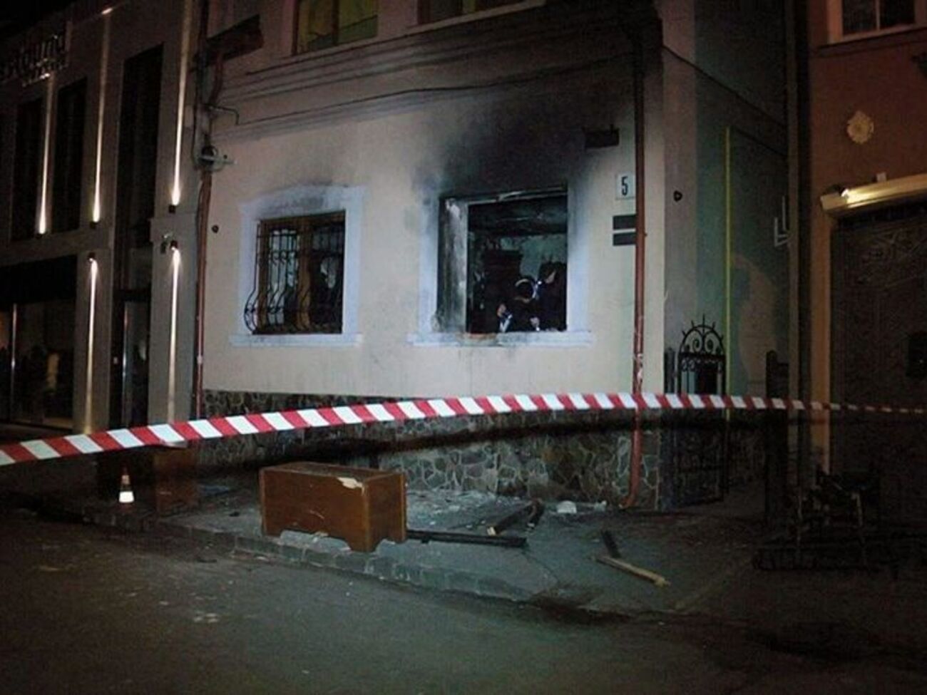 У ніч на 27 лютого в Ужгороді сталася друга пожежа в культурному центрі угорців