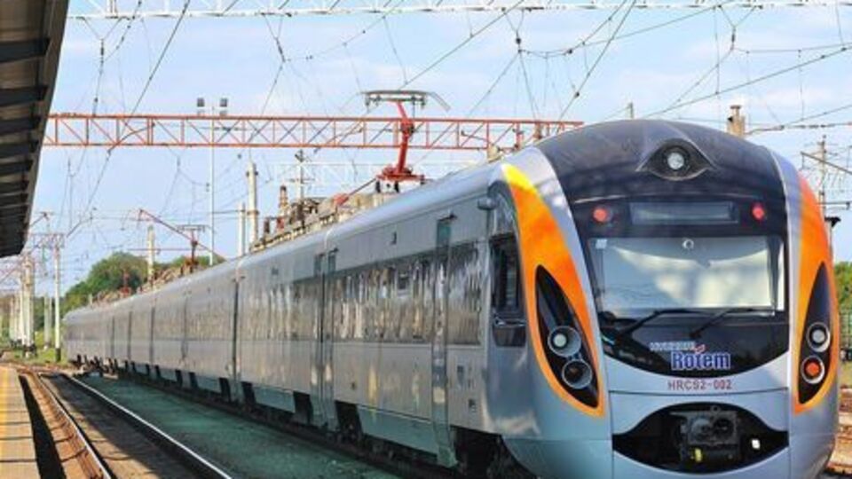Відсьогодні пасажири можуть придбати квитки через інтернет до Перемишля і Хелма