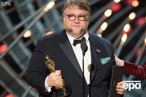 Гильермо Дель Торо получил статуэтку "Оскара"