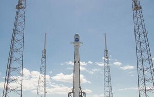 Falcon 9 уже на стартовому майданчику