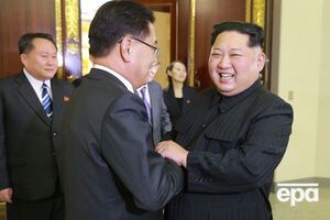 Ким Чен Ын встречает южнокорейскую делегацию