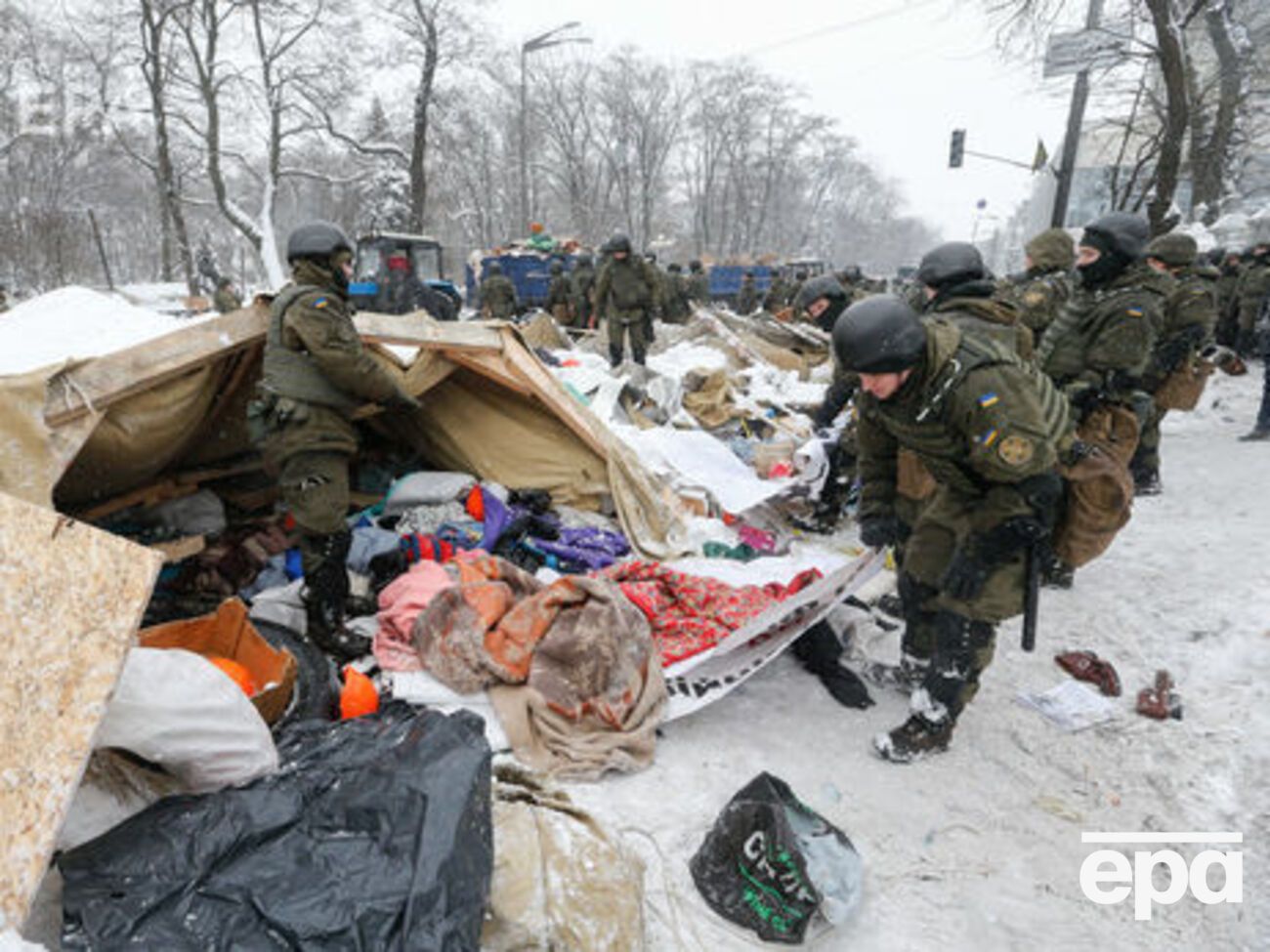 Силовики снесли палаточный городок в Киеве