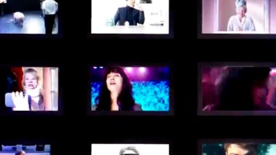 Тизер пятого сезона "Черного зеркала" выпущен под слоганом "Будущее будет еще более светлым, чем когда-либо"