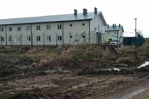 Відеокамери за периметром бази ПВК "Вагнер" повернуті об'єктивами всередину, а не назовні