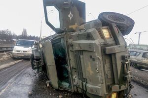 У зв'язку з аварією військового авто перекриють міст