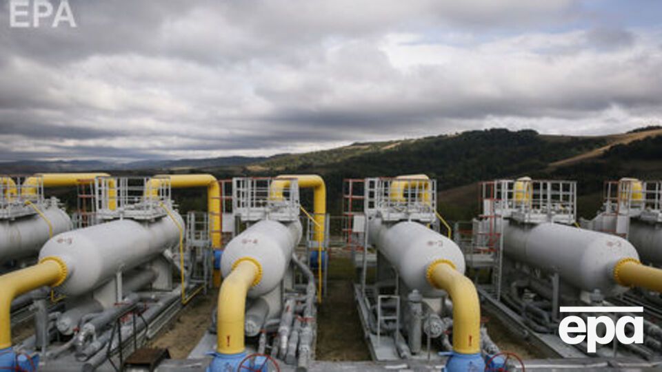"Газпром" не прекратит поставки газа в Европу после расторжения контрактов с "Нафтогазом", заявил Новак
