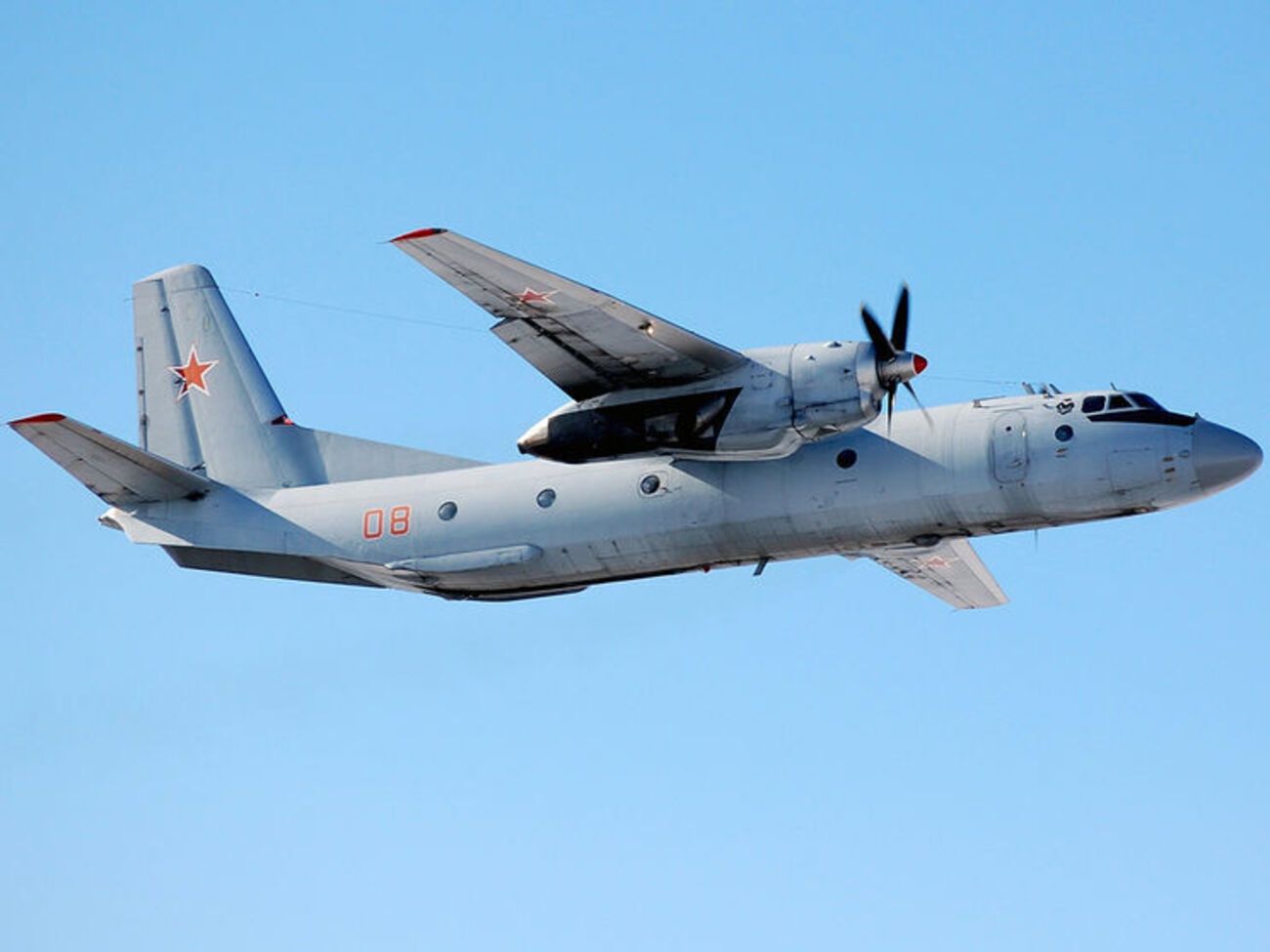 На борту самолета находились 39 человек