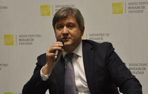 Данилюк: Там, где речь идет о государственных деньгах, не нужно устраивать истерик, и пиара тоже не нужно, даже если он "социальный"