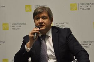 Данилюк: Там, где речь идет о государственных деньгах, не нужно устраивать истерик, и пиара тоже не нужно, даже если он "социальный"