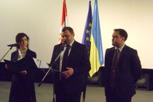 Кешкень (в центре) о возможной автономии венгров в Закарпатье: Не надо в этом видеть сепаратизм