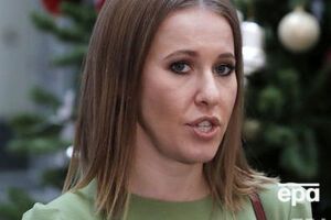 По словам Собчак, она собиралась поехать в Крым "с гуманитарной миссией, а не с целью агитации"