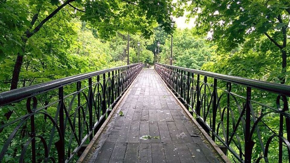 Парковий міст відновлено після Революції гідності
